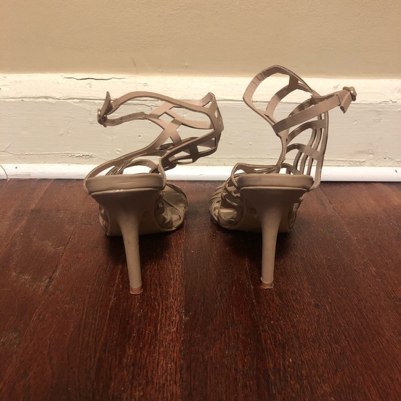 Tan Summer Heels - Picture 2 of 3